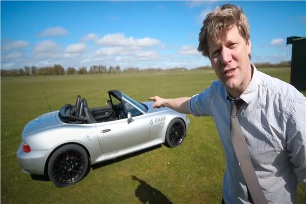 بريطاني يخترع سيارة قاذفة للهب