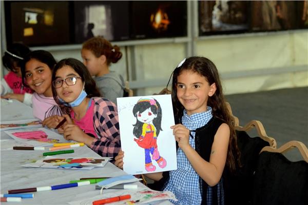 ورش رسم للأطفال و"رقص بمبوطي" في سابع أيام معرض زايد للكتاب
