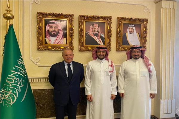 أبوريدة يلتقي وزير الرياضة السعودي
