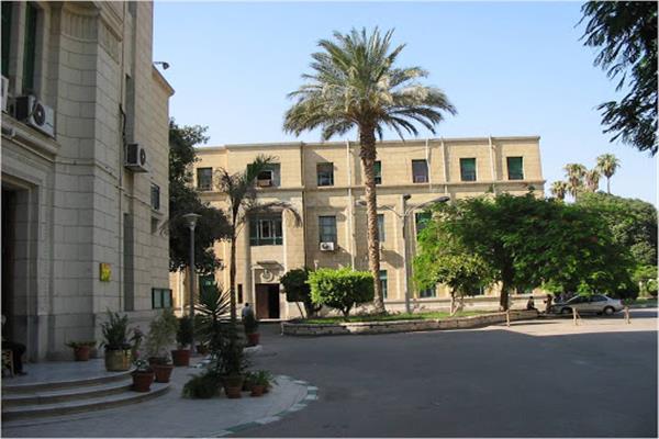 كلية العلوم بجامعة القاهرة 
