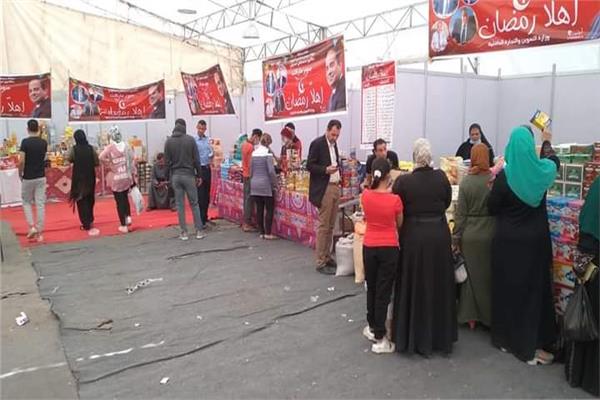 افتتاح معرض أهلا رمضان لبيع السلع الغذائيه بسمالوط 