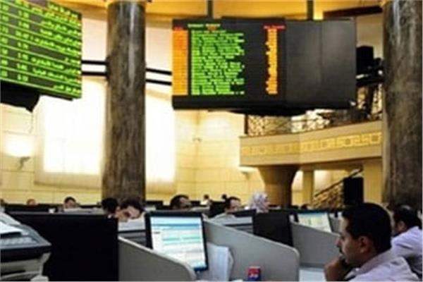 البورصة المصرية تواصل ارتفاعها بمنتصف التعاملات