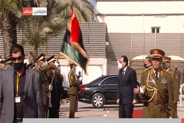 مراسم استقبال رسمية لرئيس الوزراء في العاصمة الليبية طرابلس