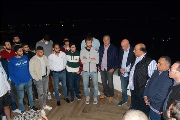 مصيلحي يجتمع بسلة الاتحاد لدعم وتحفيز اللاعبين للفوز بكأس مصر 