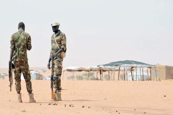  صورة إرشيفية لجنديين فى منطقة تاهوا بالنيجر   