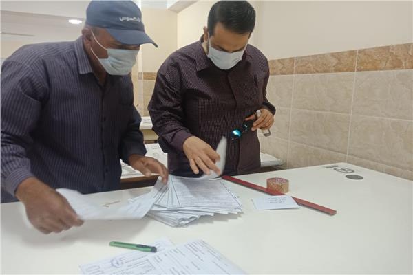 ناصر حسن، وكيل الوزارة يتابع سير الامتحان التكميلي