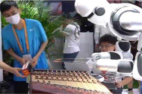 صورة مُدرس الموسيقى المستقبلي في الصين «روبوت» | فيديو