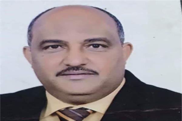 الدكتور أيمن محمود عثمان القائم بعمل رئيس جامعة أسوان