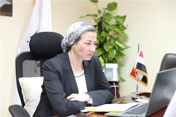 الدكتورة ياسمين فؤاد وزيرة البيئة 