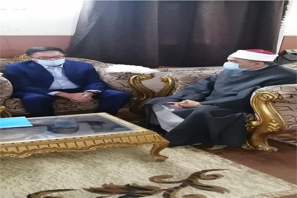  الشيخ جابر طايع، رئيس القطاع الديني بوزارة الأوقاف و السفير الكازاخستاني بالقاهرة