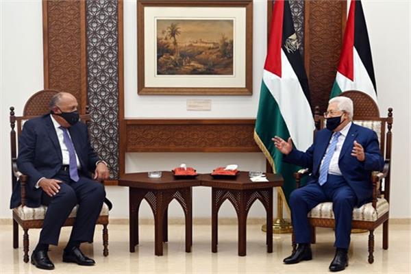 وزير الخارجية سامح شكري والرئيس الفلسطيني محمود عباس