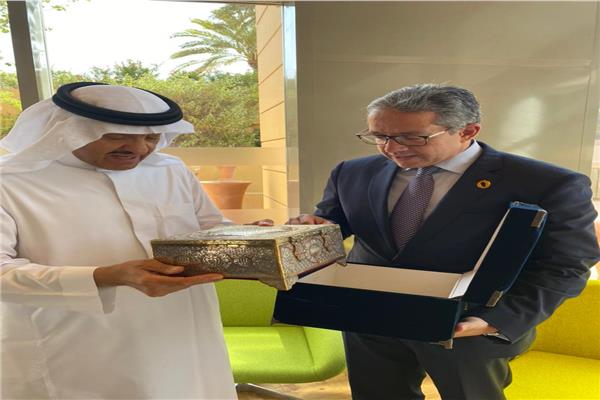 وزير السياحة والآثار يلتقي  الأمير سلطان بن سلمان بن عبد العزيز آل سعود 