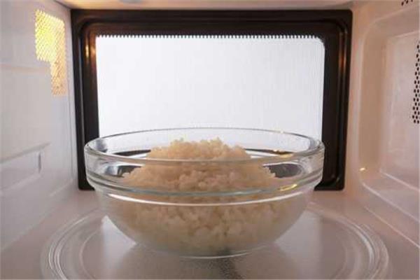 طهي الأرز في "الميكروويف" 