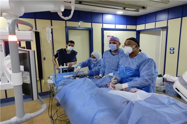 إجراء قسطرة قلبية لـ 438 مريضا  بمستشفي الزقازيق العام 