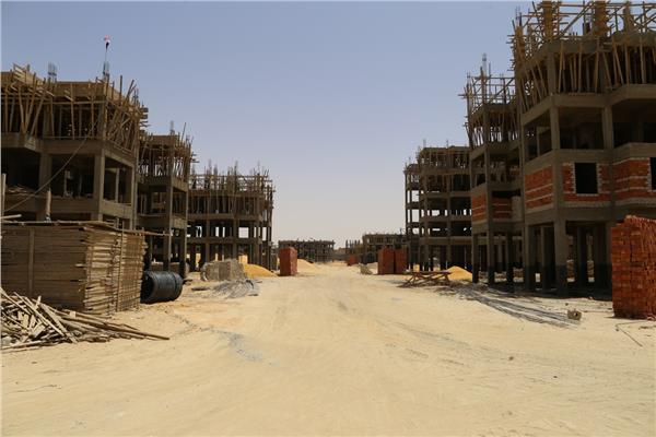 محافظ السويس 25 ألف وحدة سكنية في مشروع إسكان مصر