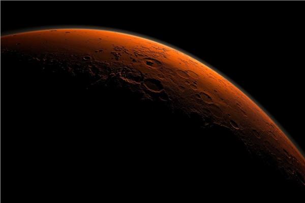 رصد غيومًا نادرة على المريخ  