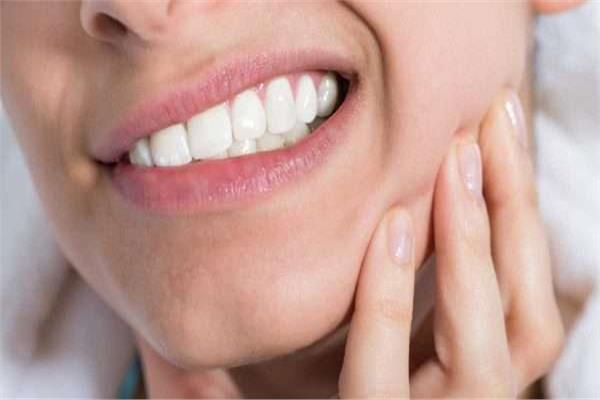 أعراض تظهرعلى أسنانك تشير بإصابتك بالفطر الأسود 