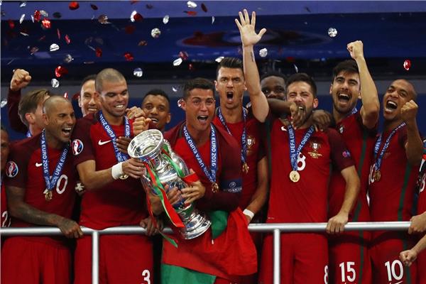 فرحة لاعبي منتخب البرتغال بـ «يورو 2016»