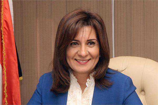 السفيرة نبيلة مكرم وزيرة الدولة للهجرة وشؤون المصريين بالخارج 