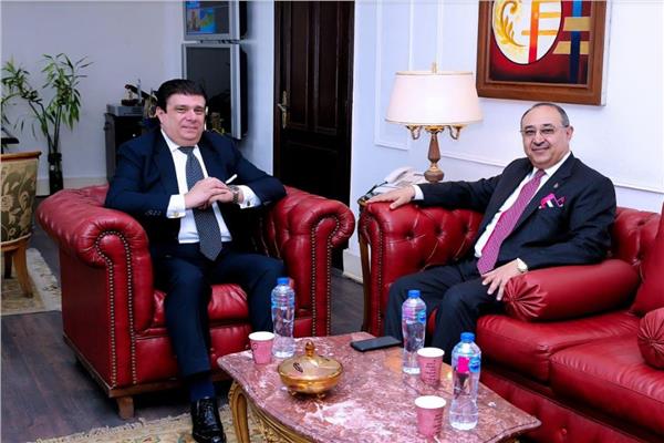  حسين زين يلتقي وزير الدولة لشئون الإعلام الأردنى