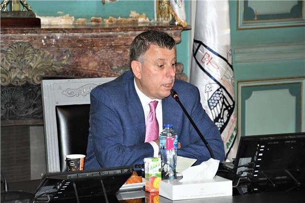  أ.د. محمود المتينى رئيس جامعة عين شمس