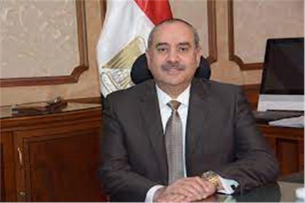  وزير الطيران المدني الطيار محمد منار عنبة 
