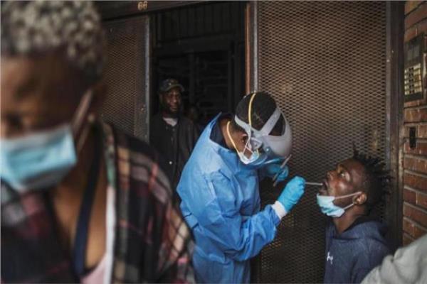 أفريقيا تشهد موجة وبائية ثالثة من كورونا