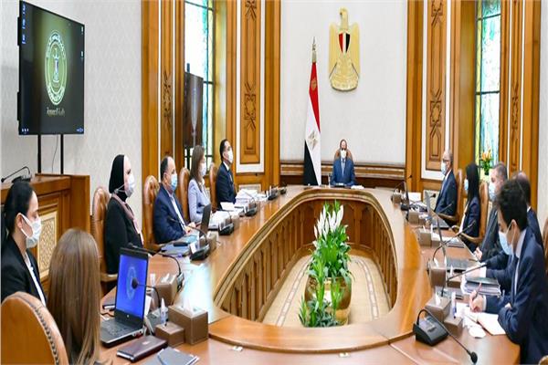اجتماع الرئيس عبدالفتاح السيسي بالمجموعة الوزارية الاقتصادية