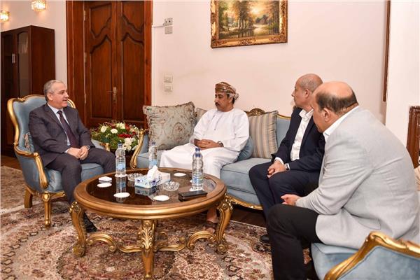 رئيس الهيئة الوطنية للصحافة يستقبل سفير عمان بالقاهرة