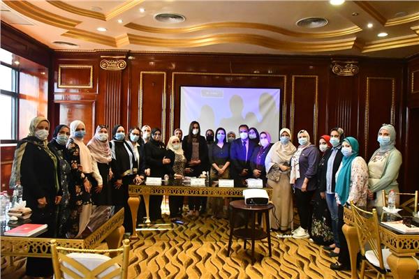لأول مرة بالبحيرة تدريب القيادات النسائية على  برنامج القيادة التنفيذية للمراة بالحكومة المصرية 