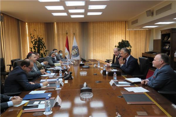 لقاء وزير المالية بالسفير الأمريكي بالقاهرة جوناثان كوهين