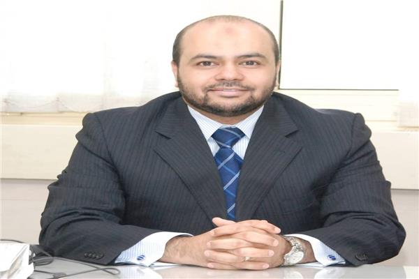 أحمد عبد الرازق المتحدث الرسمي باسم مبادرة إحلال السيارات