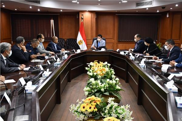 وزير الرياضة يترأس اجتماع اللجنة العليا لمبادرة مصر بلا غرقى
