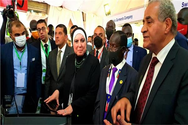 وزيرا التجارة والتموين يفتتحان معرض "صنع في مصر" بمدينة جوبا