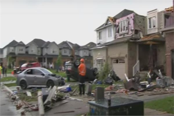اعصار تورونتو الكندية