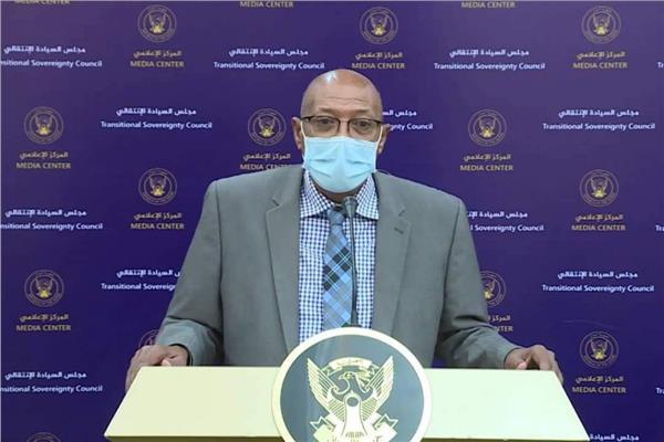وزير الصحة السوداني عضو اللجنة العليا للطواريء الصحية، الدكتور عمر النجيب