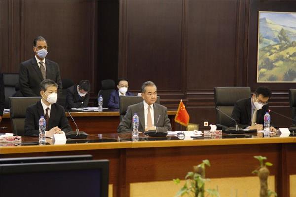 وزير خارجية الصين خلال زيارت لمصر 