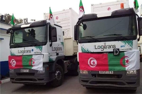 الجزائر ترسل شاحنتي أكسجين إلى تونس