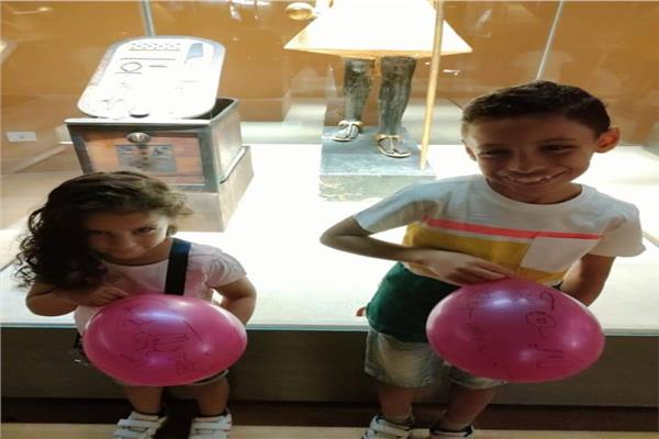 الأطفال أثناء زيارتهم لمتحف آثار شرم الشيخ في عيد الأضحي