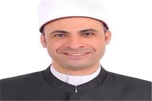 الدكتور هشام عبدالعزيز