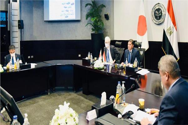 الرئيس التنفيذي لهيئة الاستثمار يستضيف الاجتماع الأول للجنة المصرية-اليابانية