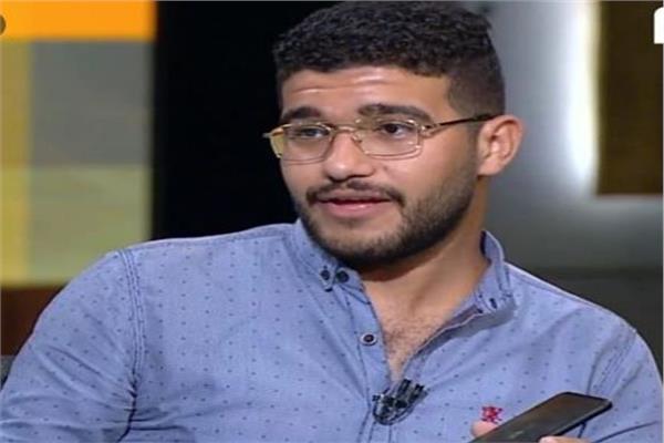 الشاب أحمد دياب الباحث المصرى، المتأهل لجائزة ستيفن هوكينج