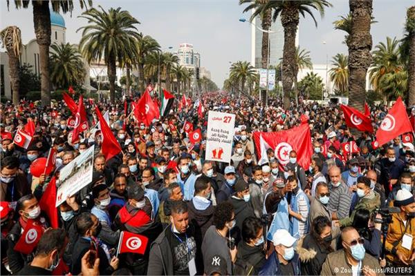 الأحداث في تونس