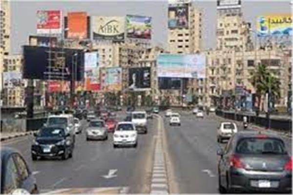 الحالة المرورية.. سيولة مرورية بالطرق الرئيسية في القاهرة والجيزة