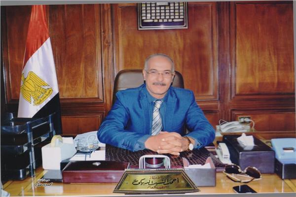  أحمد السيد الدبيكي، نقيب العلوم الصحية