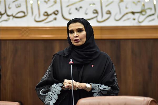 الدكتورة جهاد الفاضل رئيسة لجنة الخدمات بمجلس الشورى البحريني