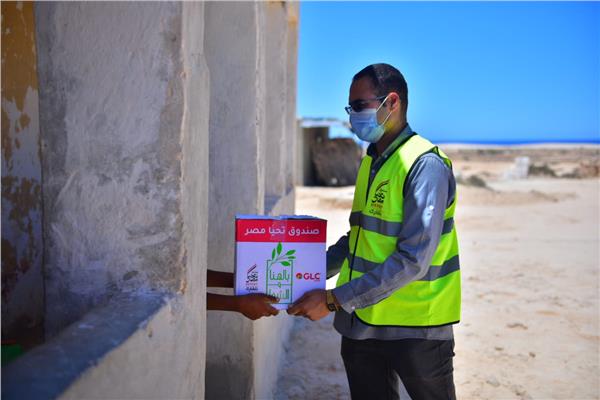  توزيع المواد الغذائية على الأسر الأولى بالرعاية بمركز سيدي براني