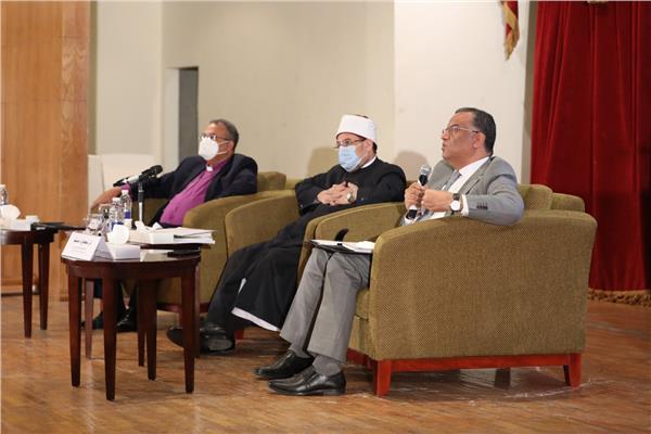  انطلاق مؤتمر الانجيلية حول دور الدين في دعم العيش المشترك بحضور وزير الأوقاف