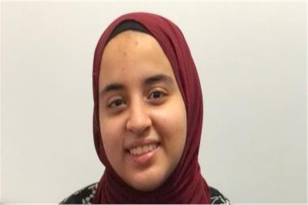 فاطمة محمد، الحاصلة على المركز الأول علمي علوم في الثانوية العامة