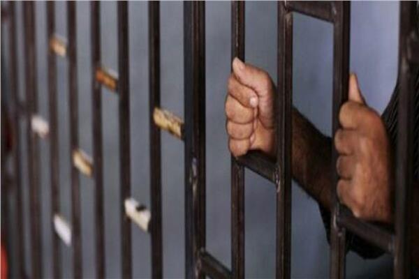 السجن المشدد 10 سنوات لشخص بتهمة تقليد خاتم شعار الحمهورية‎‎